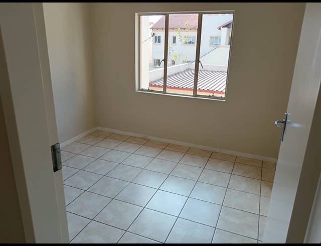 2 BEDROOM APARTMENT TO LET IN COUNTRY VIEW